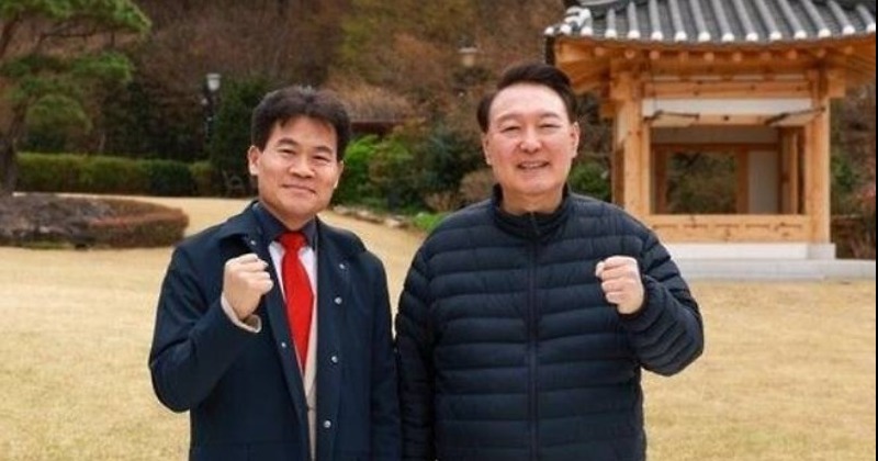 윤석열 “전한길, 하나님이 대한민국에 보내주신 귀한 선물”