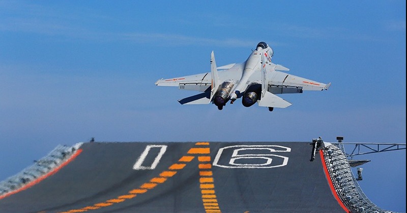 일본 방위상 “중국 J-15, 항공자위대 F-15에 레이더 조사”