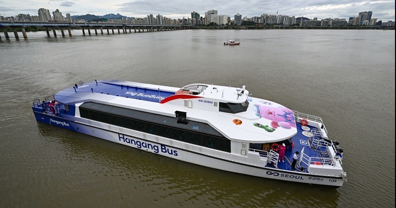 [기자수첩] 버스파업 때도 외면받은 169톤 한강버스의 고독