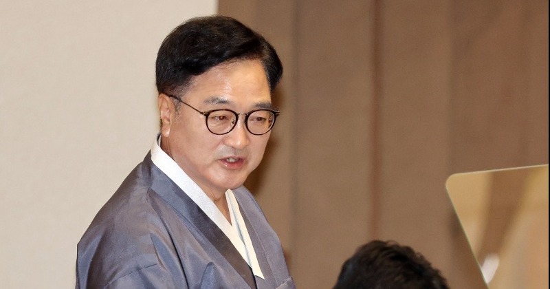 우원식 신년사 “40년 묵은 과제 개헌의 첫 단추를 끼우는 해”